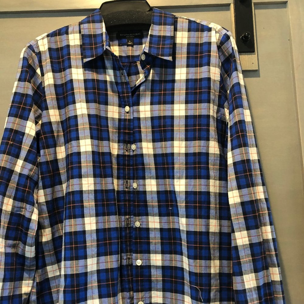 Women’s  Banana Republic Shirt for Sale